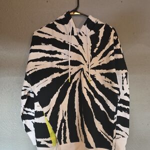 Fabletics Monochrome Spiral Men's Hoodie